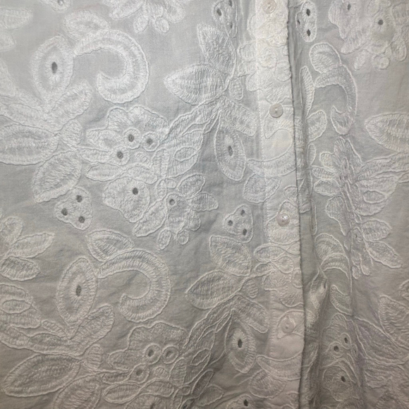 Women's Elie Tahari Embroidered Eyelet Cotton Button Down Cottagecore Shirt M - Picture 2 of 9